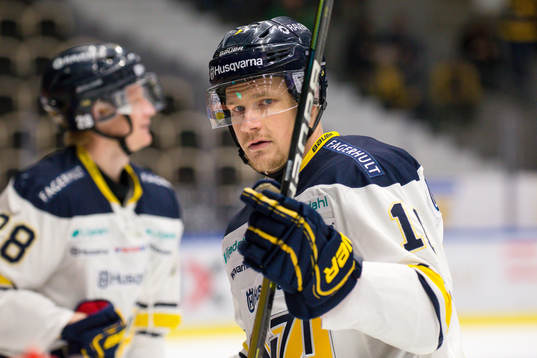 s Simon Önerud