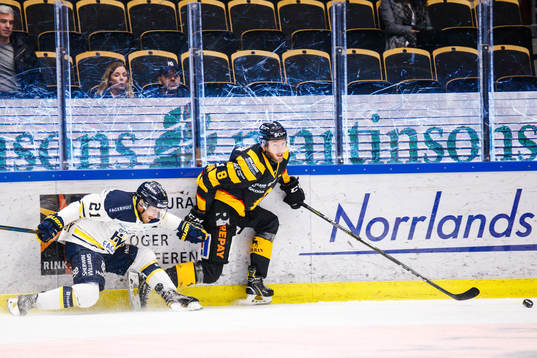s Mattias Tedenby och Skellefteås Petter Granberg
