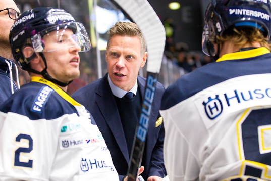 s assisterande tränare Nicklas Rahm