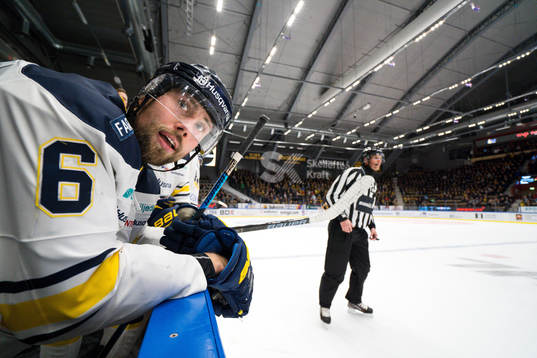 s Christoffer Persson deppar