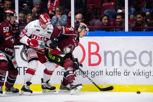 Malmö Redhawks Henrik Hetta och Timrås Johannes Salmonsson