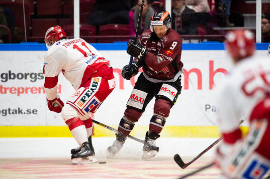 Malmö Redhawks Frederik Storm och Timrås Henrik Törnqvist
