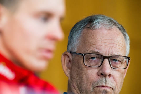 Stefan Johansen and Lars Lagerbäck, head coach of Norway