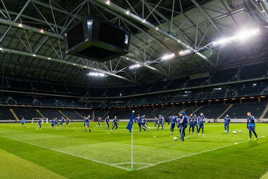 General view of team Sweden's training session