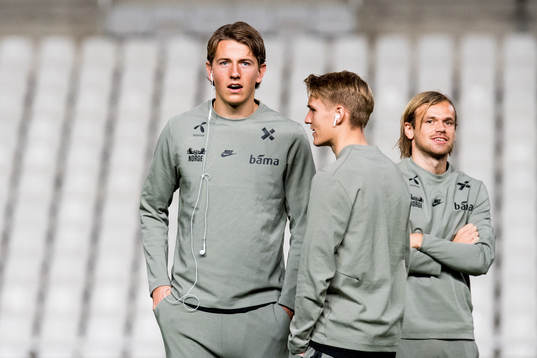 Sander Berge, Martin Ødegaard and Iver Fossum of Norway