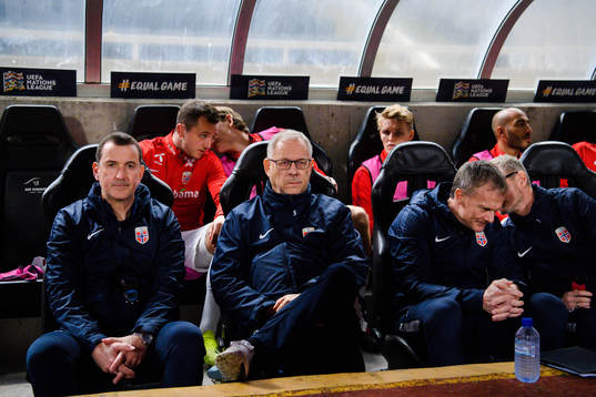 Per Joar Hansen, assistant coach, and Lars Lagerbäck, head