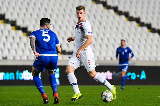 Valentinos Sielis of Cyprus and Alexander Sørloth of Norway