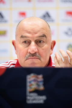 Head coach Stanislav Cherchesov of Russia