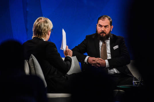 Cmores Patrik Westberg med experter Alexander Axén