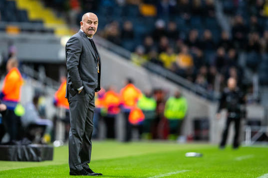 Head coach Stanislav Cherchesov of Russia