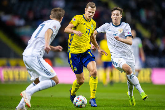 Viktor Claesson of Sweden and Daler Kuzyaev  of Russia