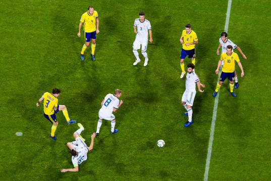 Victor Nilsson Lindelöf of Sweden scores 1-0