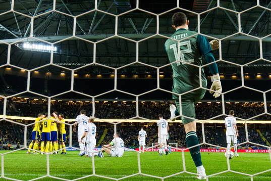 The players of Sweden celebrates 1-0