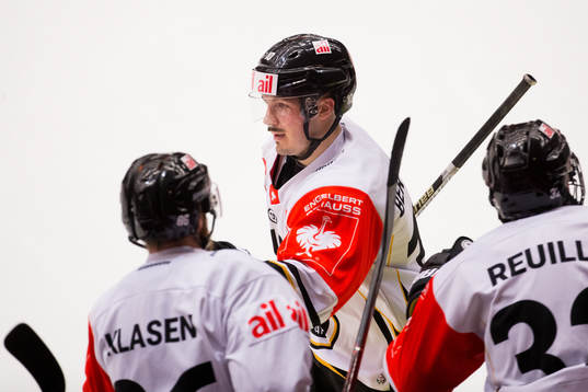 Alessio Bertaggia of Lugano celebrates scoring 1-2