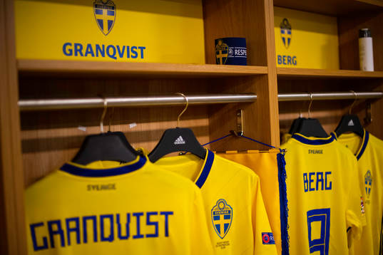 A captains armband next to the jersey of Andreas Granqvist