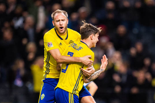 Andreas Granqvist and Victor Nilsson Lindelöf of Sweden