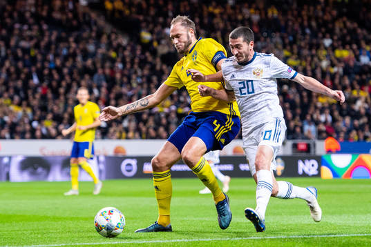 Andreas Granqvist of Sweden and Alexsei Ionov of Russia