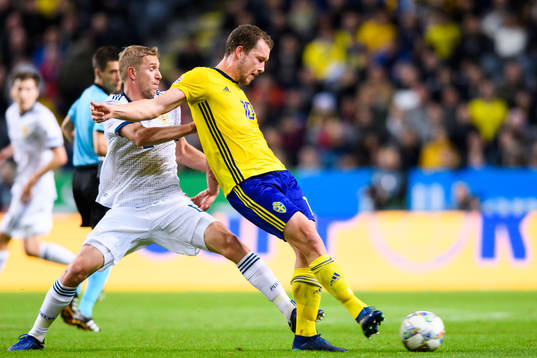 Jakob Johansson of Sweden and Iury Gazinsky of Russia