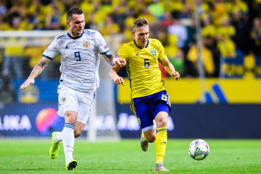 Anton Zabolotny of Russia and Ludwig Augustinsson of Sweden