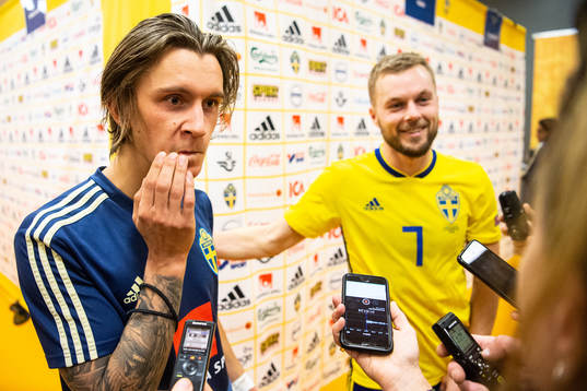 Kristoffer Olsson and Sebastian Larsson of Sweden