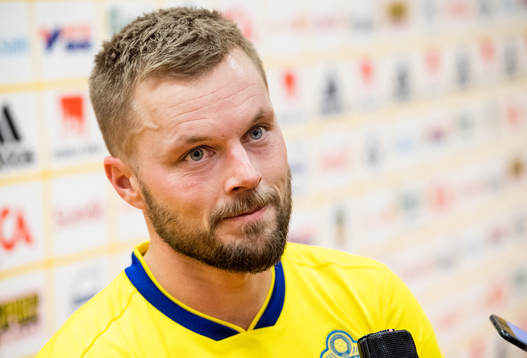 Sebastian Larsson of Sweden