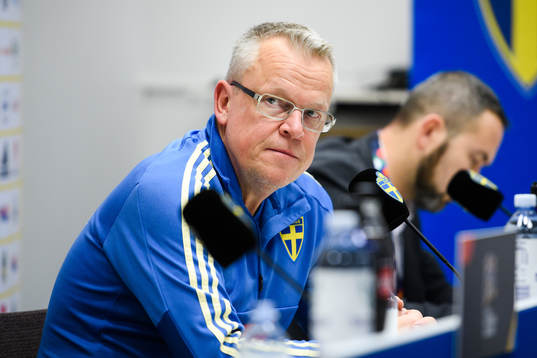 head coach Janne Andersson of Sweden