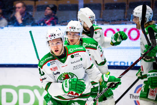 Rögles Christopher Bengtsson jublar