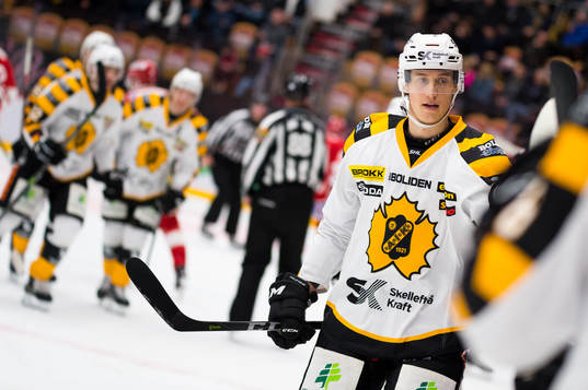 Skellefteås Robin Alvarez jublar