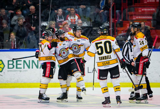 Luleås Jack Connolly gör 1-2 och jublar