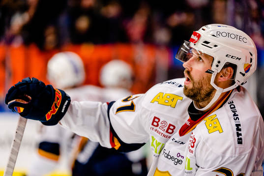 Djurgårdens Dick Axelsson deppar