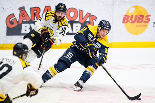 s Simon Önerud
