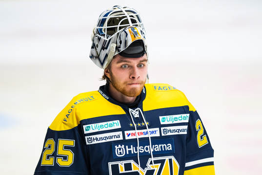 s målvakt Felix Sandström