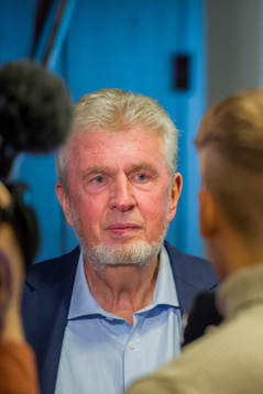 Utredaren Ola Lundberg i en intervju med SVT