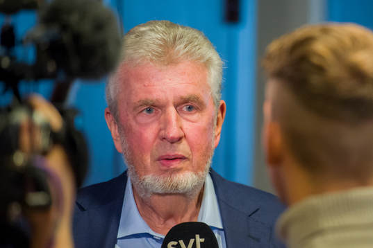 Utredaren Ola Lundberg i en intervju med SVT