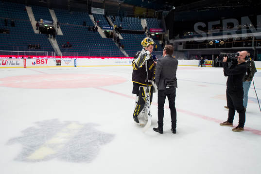 s målvakt Erik Källgren i en intervju med Cmore