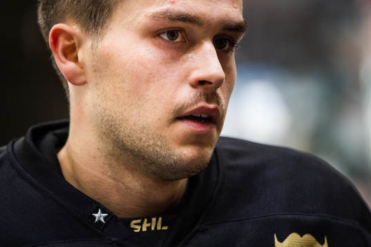 Frölundas Mattias Nörstebö utan hjälm