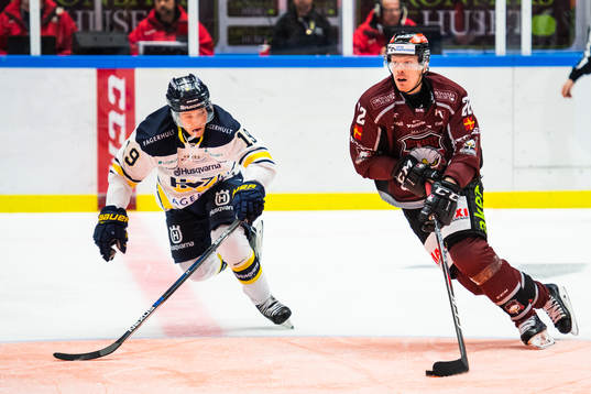 s Filip Sandberg och Malmö Redhawks Christoffer Forsberg
