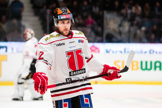 Örebros Jonathan Andersson deppar