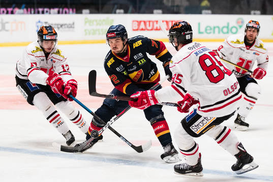Djurgårdens Emil Bemström utmanar Örebros Viktor Lodin