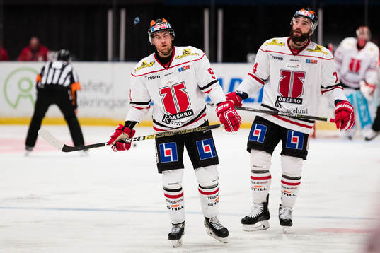 Örebros Tylor Spink och Nick Ebert deppar