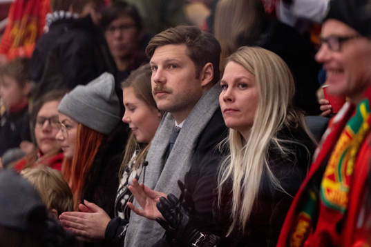 Moras målvakt Christian Engstrand på läktaren