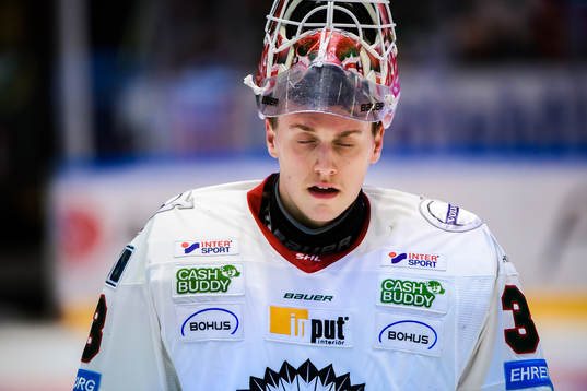Frölundas målvakt Johan Mattsson deppar