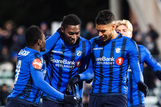 Franck Boli, Aboubakar Keita and Ohi Omoijuanfo of Stabæk