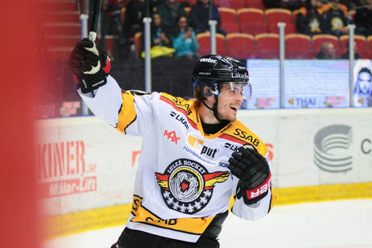 Luleås Oscar Engsund jublar