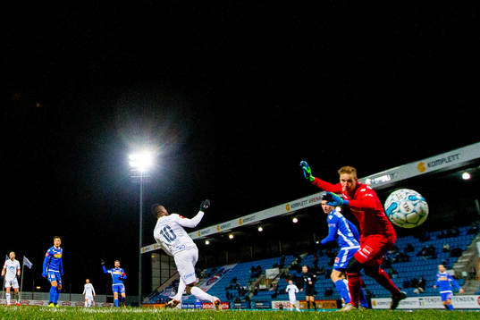 Leke Samson James of Molde scores the 1-1 goal behind