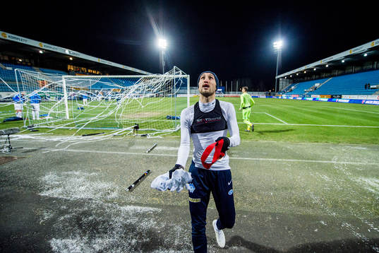 Magnus Eikrem of Molde with the silver medal