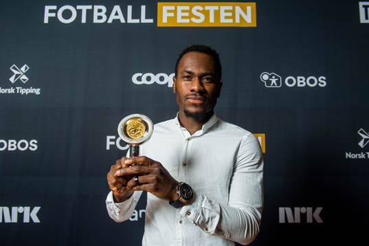 Franck Boli of Stabæk poses for a portrait with the awards