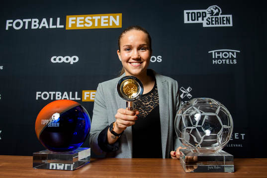 Guro Reiten of LSK Kvinner poses with her three awards