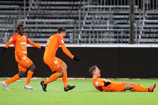 AFC Eskilstunas Bajram Ajeti jublar