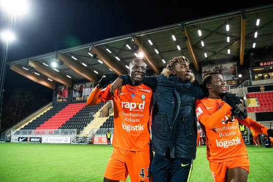 AFC Eskilstunas Kerfala Cissko jublar